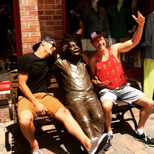 And then I said, theoretically we’re all relative s! 😂 #AlbertEinstein #Vokabkompany #VailVillage #GoPro #GoProMountainGames #KDTU #RUNDMCRemixed (at Vail Village)